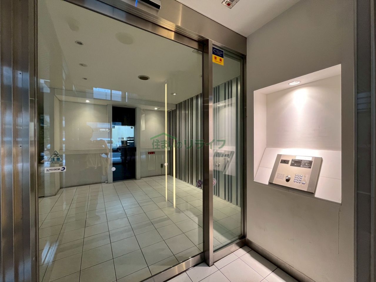 建物エントランス