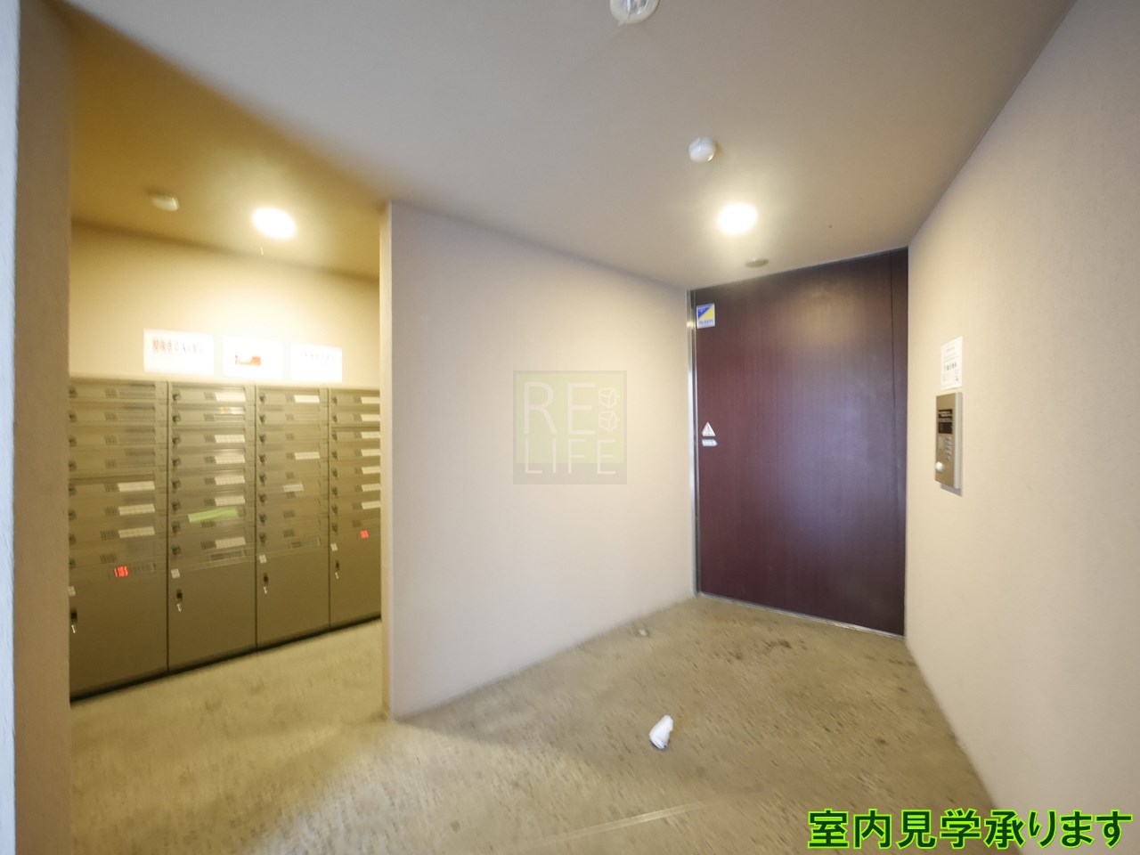 建物エントランス