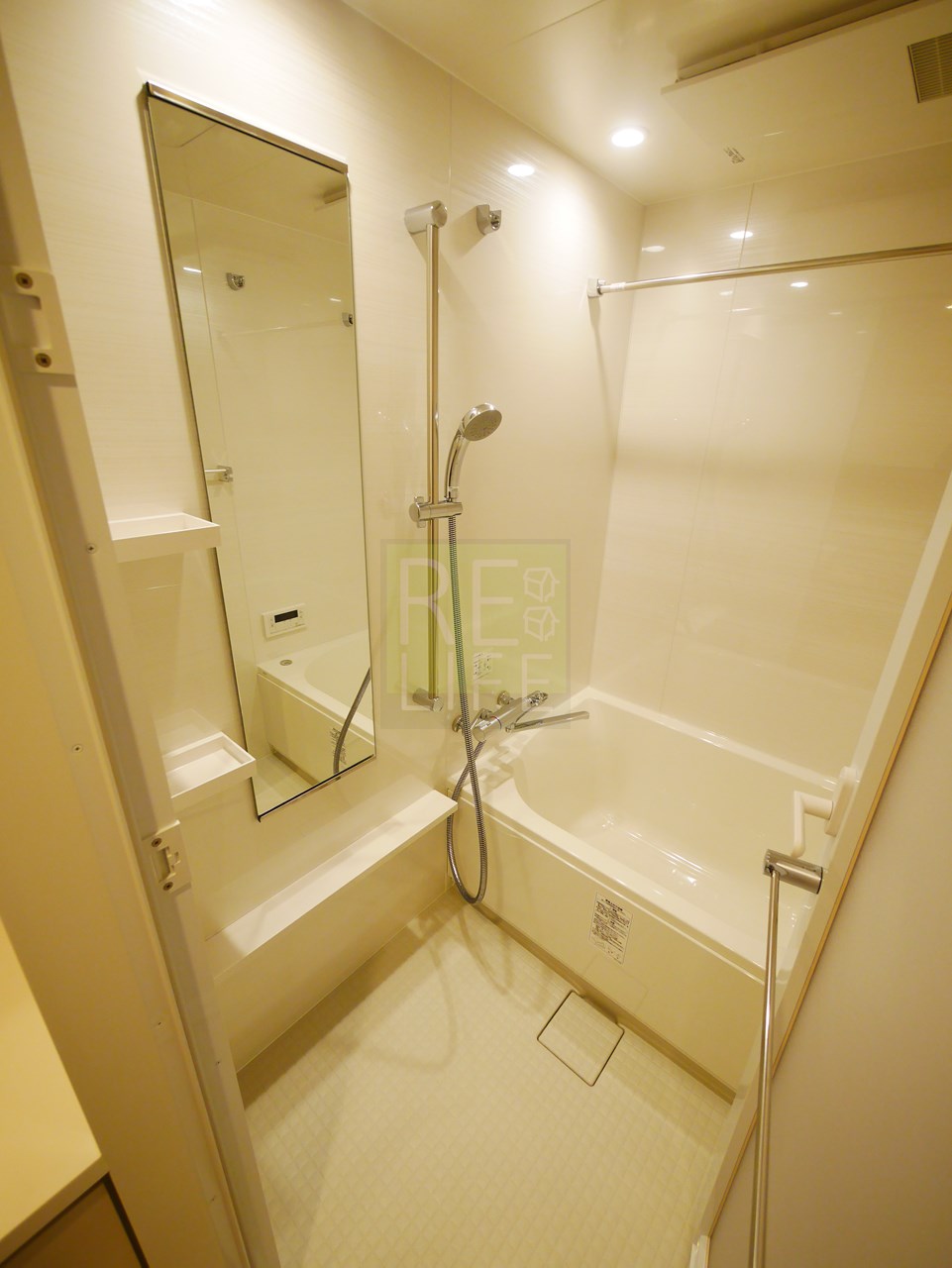 シャワールーム