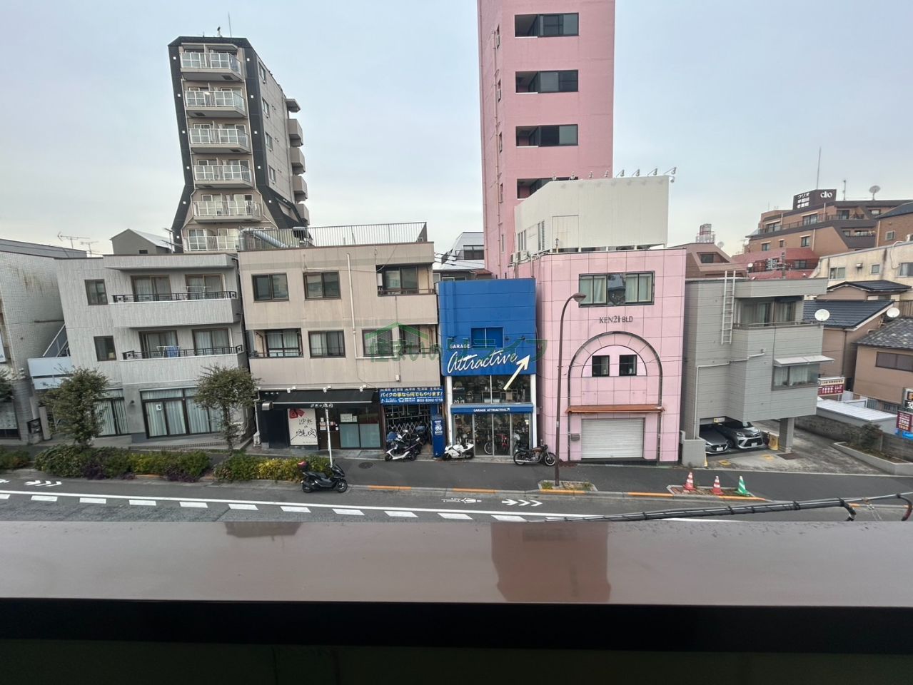 バルコニー