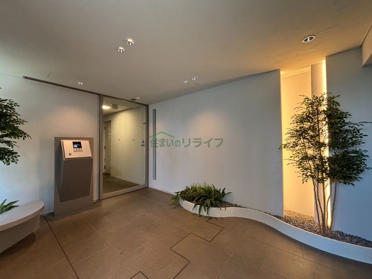 建物エントランス