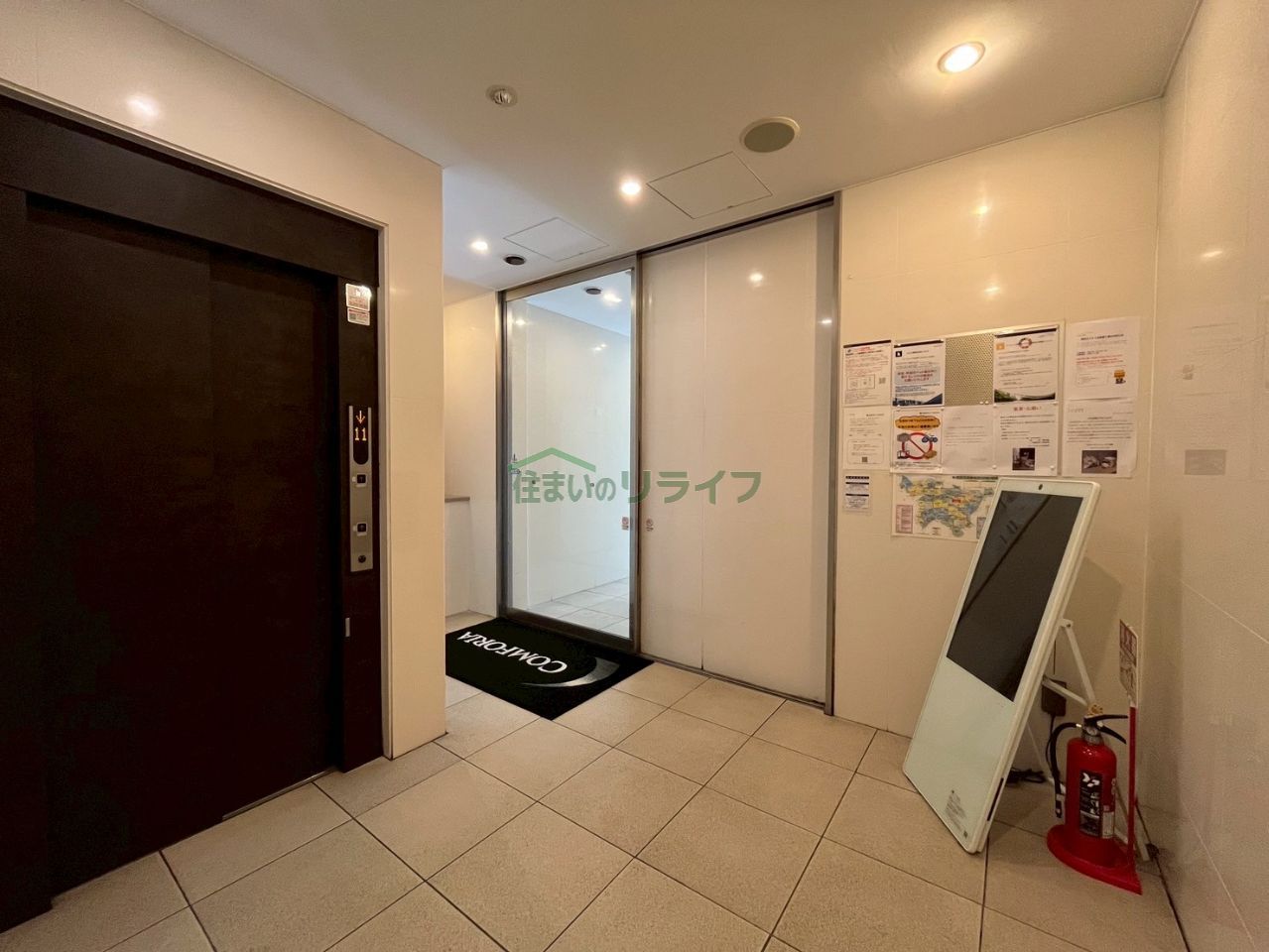 建物エントランス