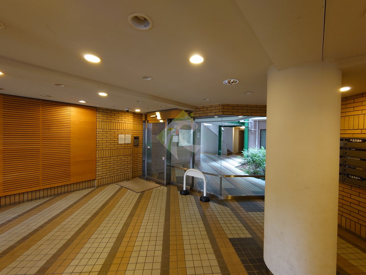 建物エントランス
