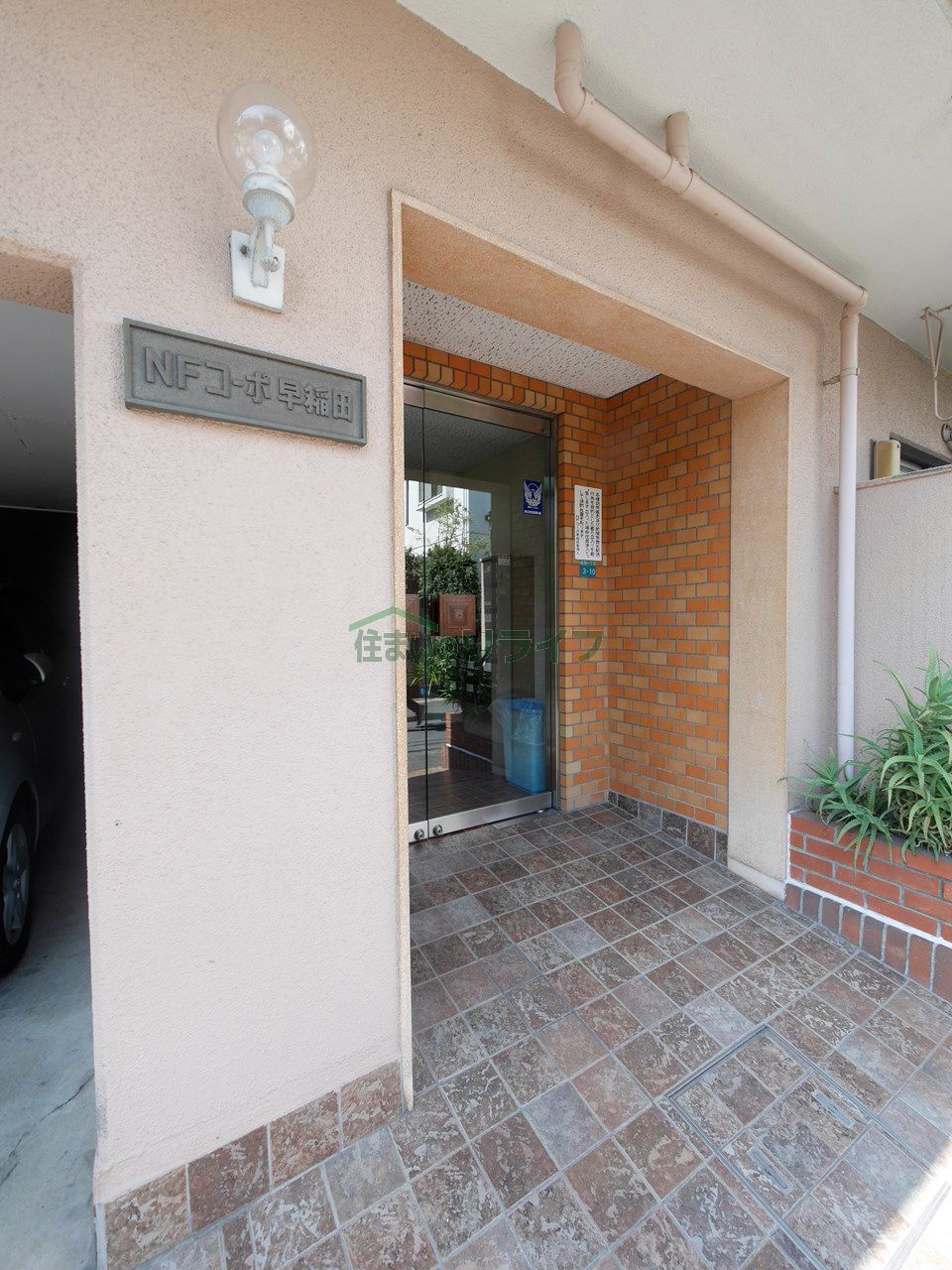 建物エントランス