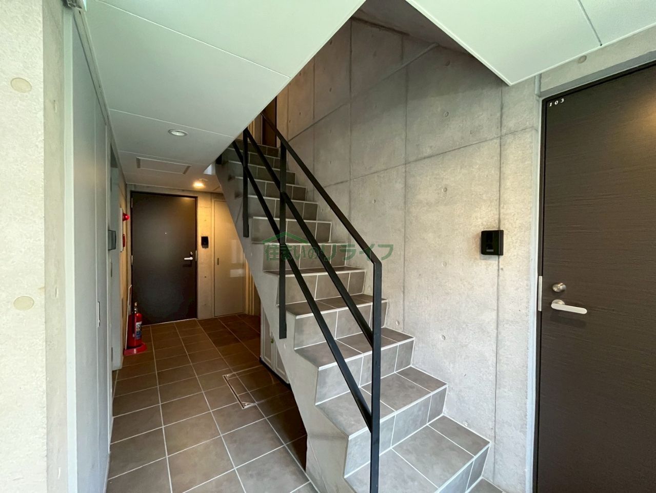 建物エントランス