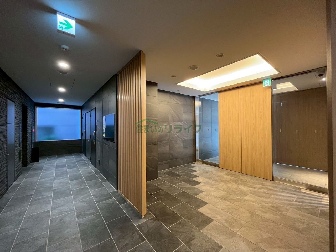 建物エントランス