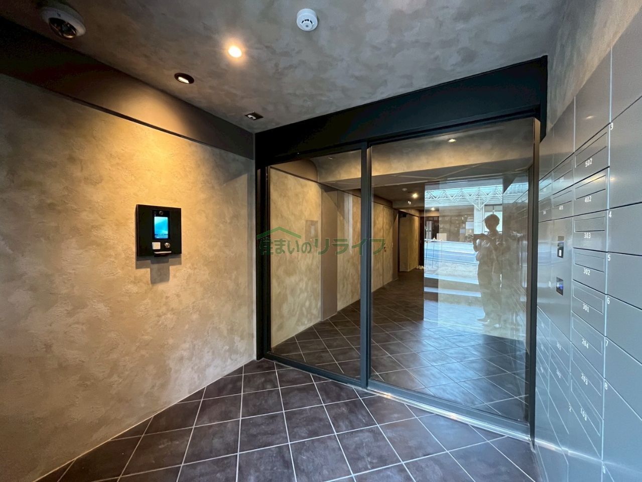 建物エントランス