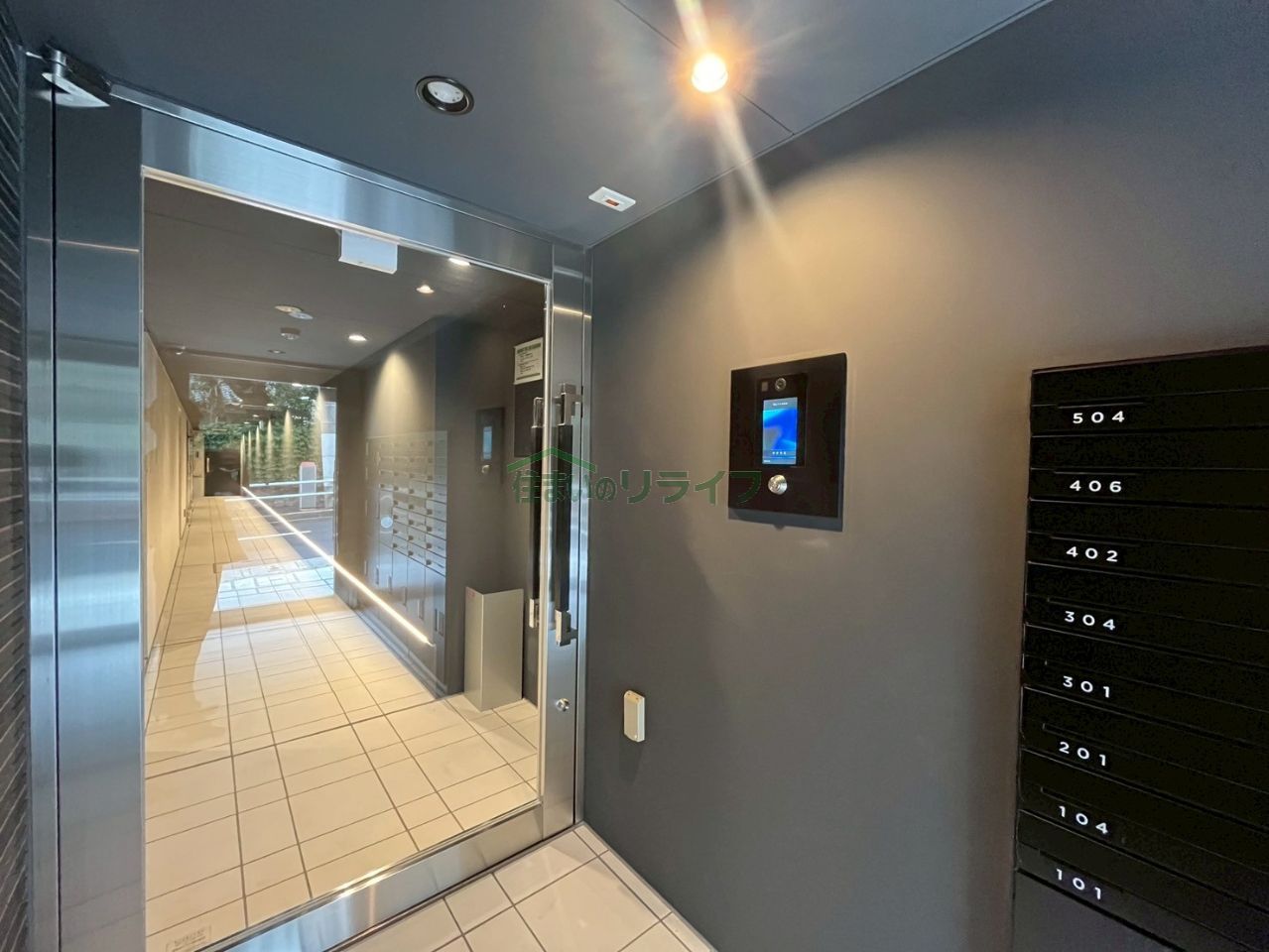 建物エントランス