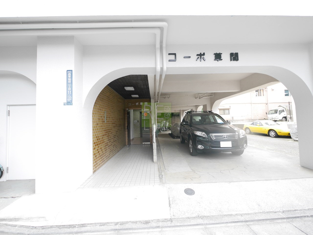 建物エントランス