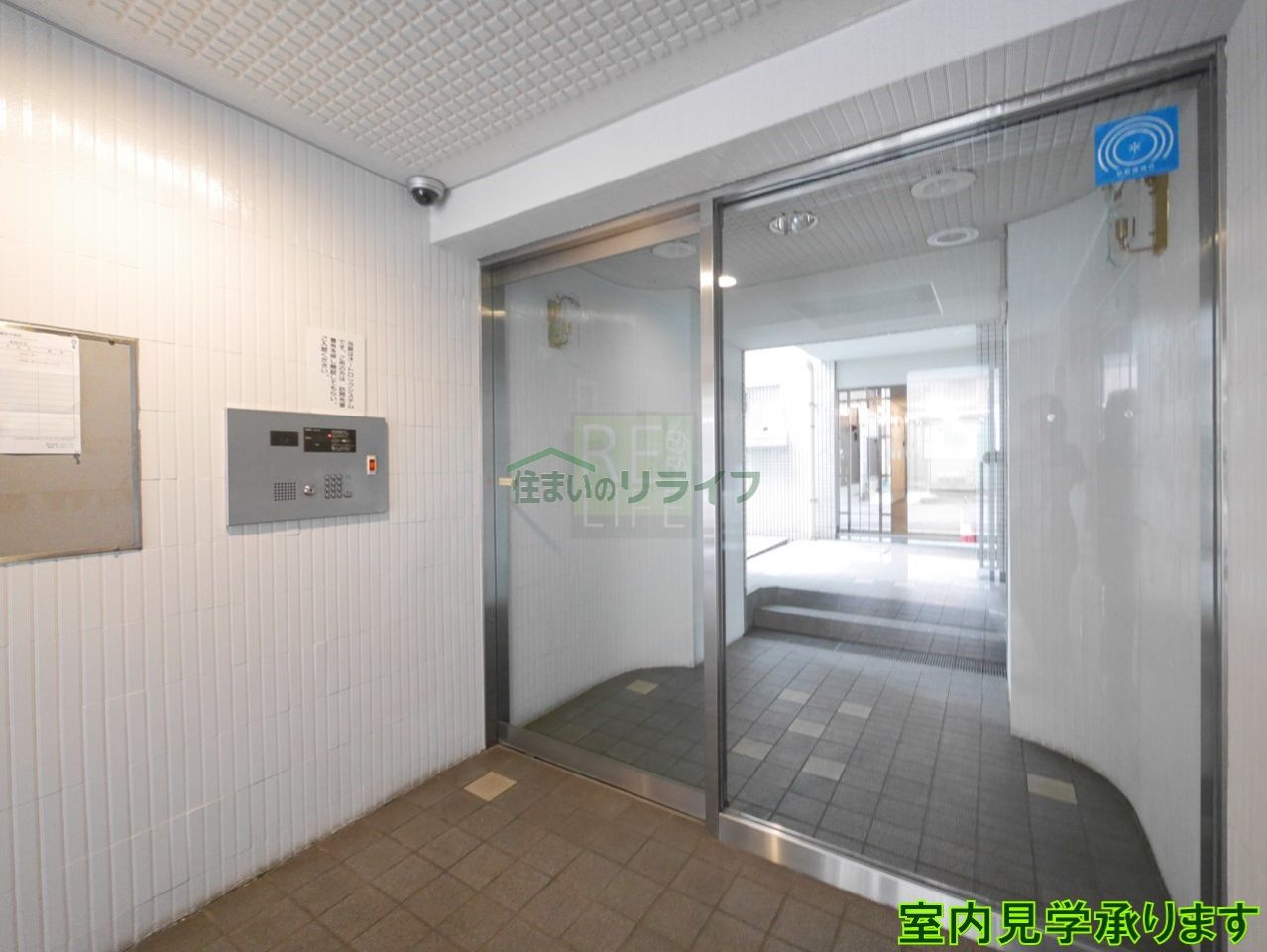 建物エントランス