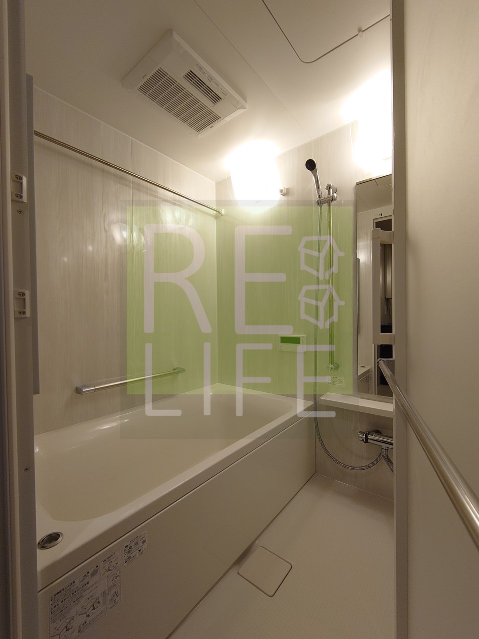 シャワールーム