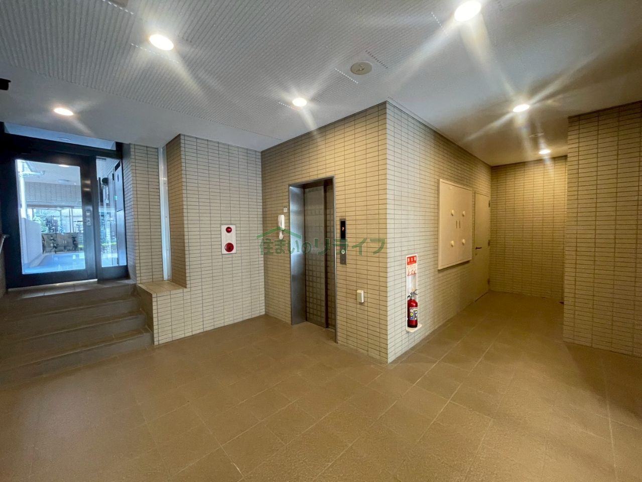 建物エントランス