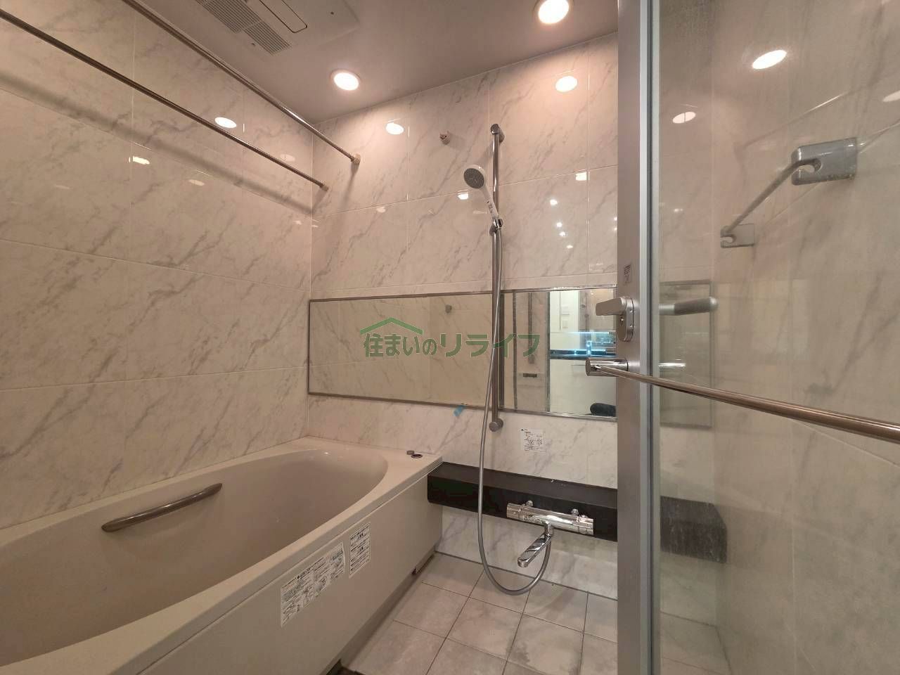 シャワールーム