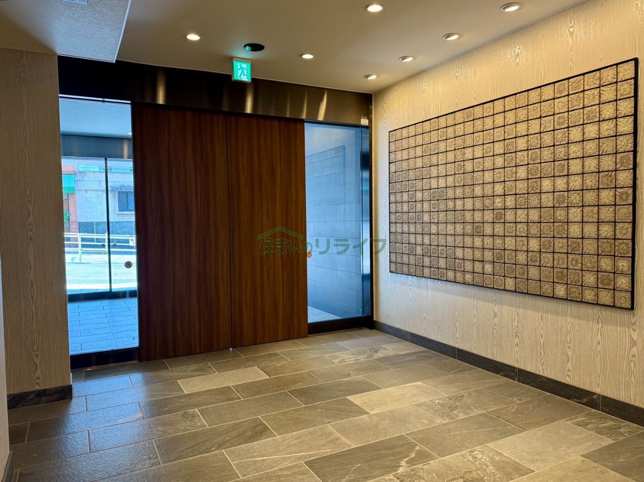 建物エントランス