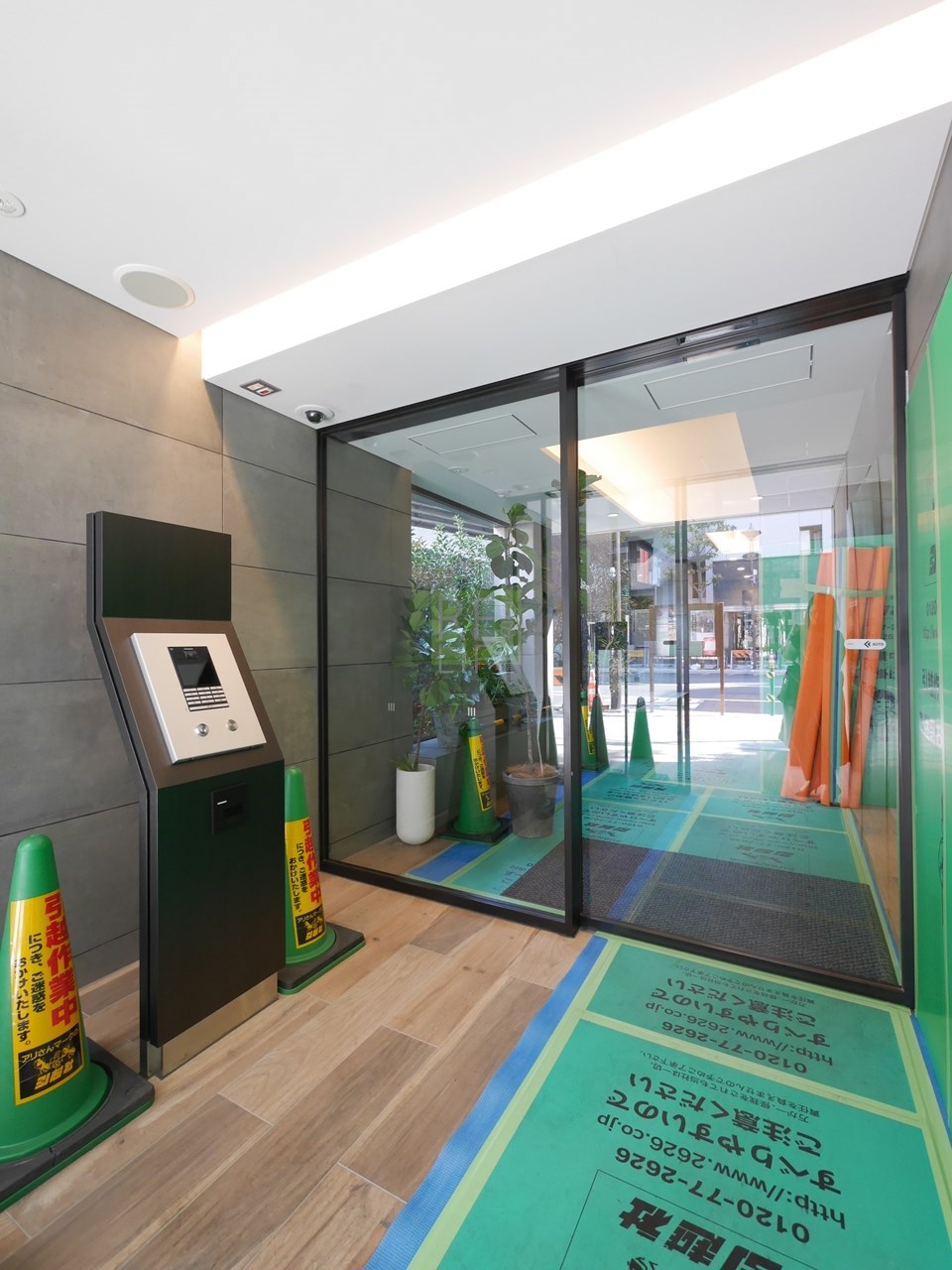 建物エントランス