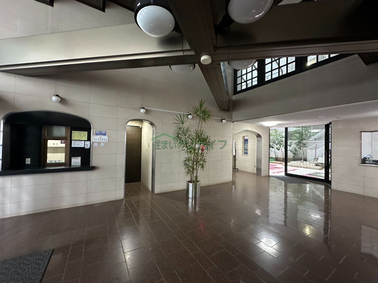 建物エントランス