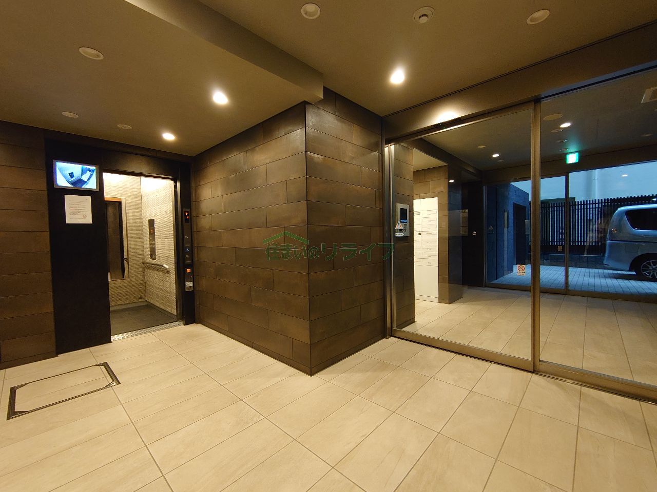 建物エントランス