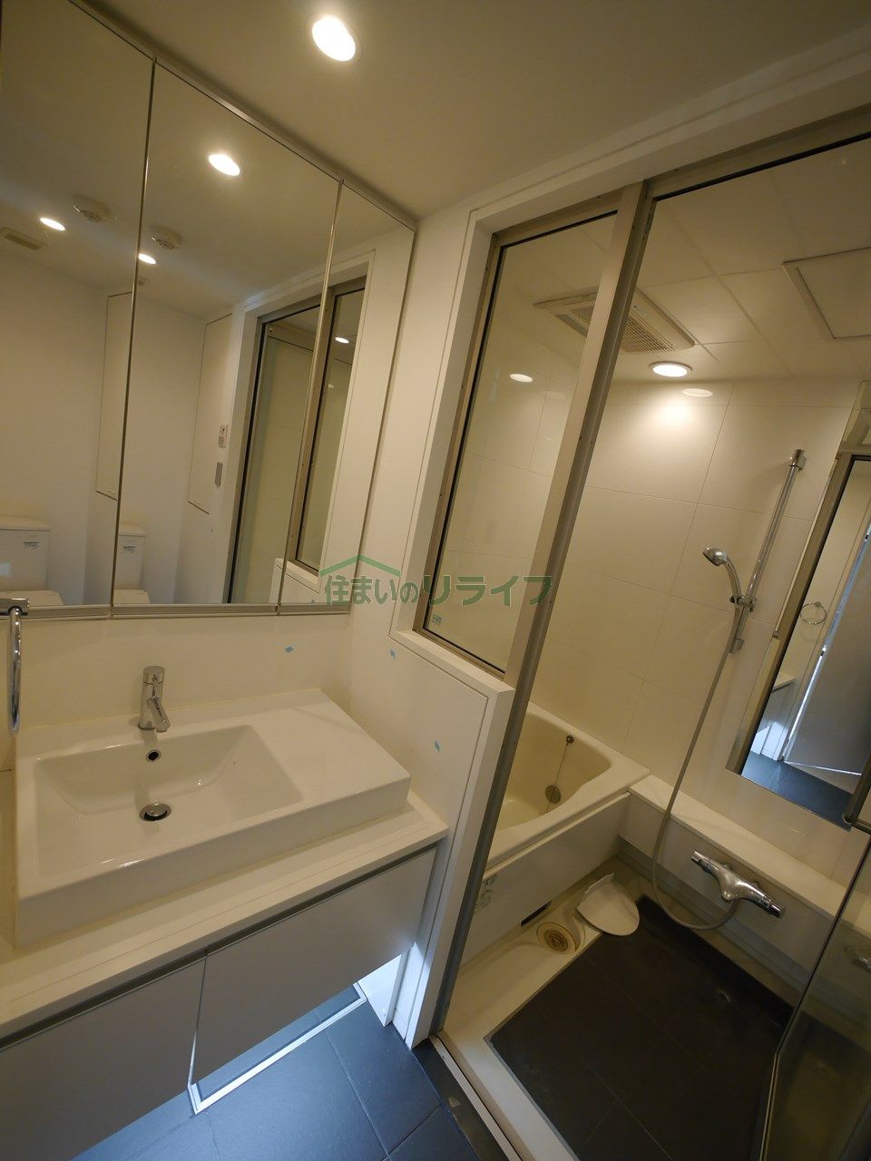 シャワールーム