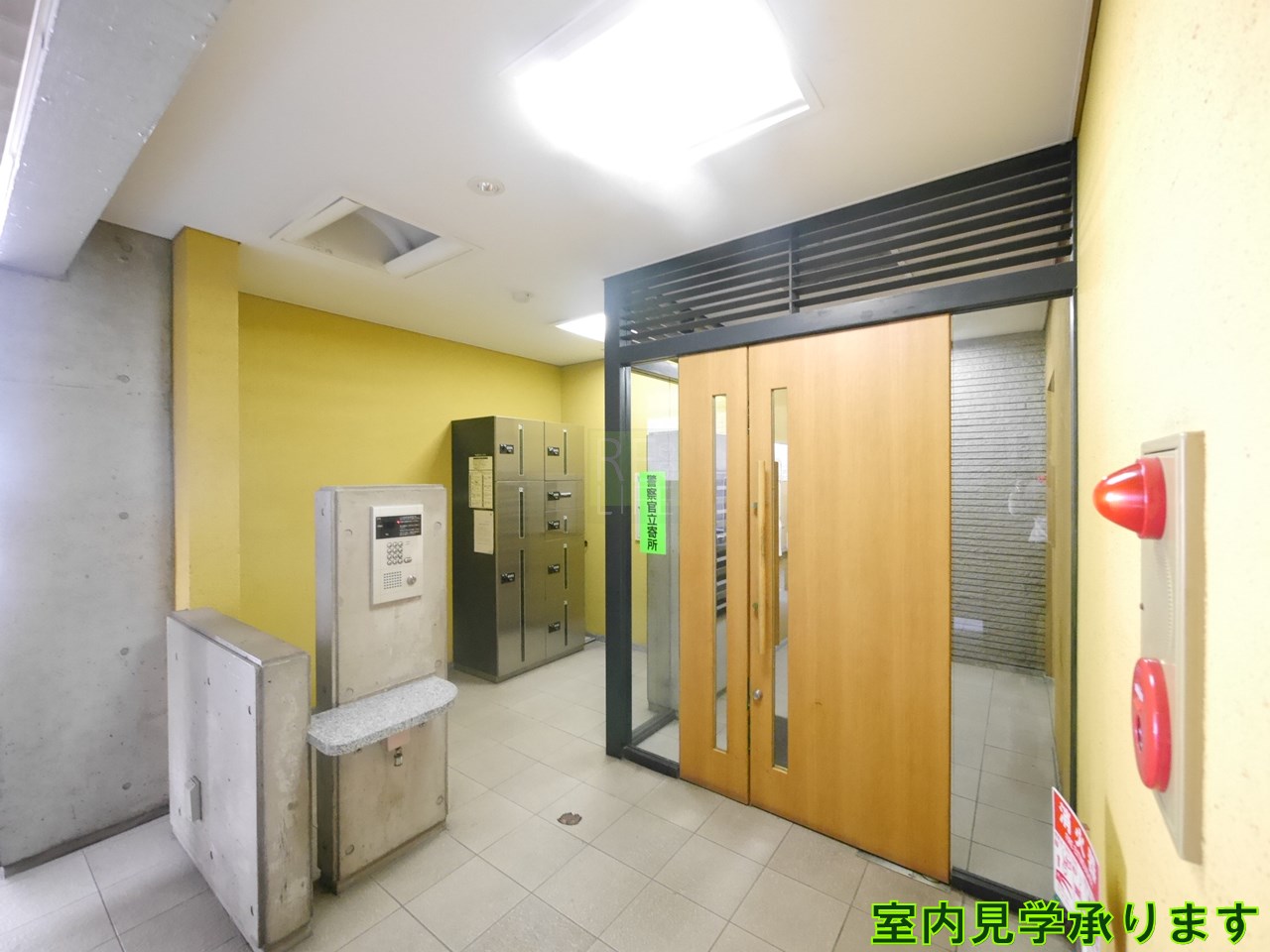 建物エントランス