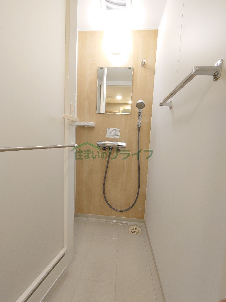 シャワールーム