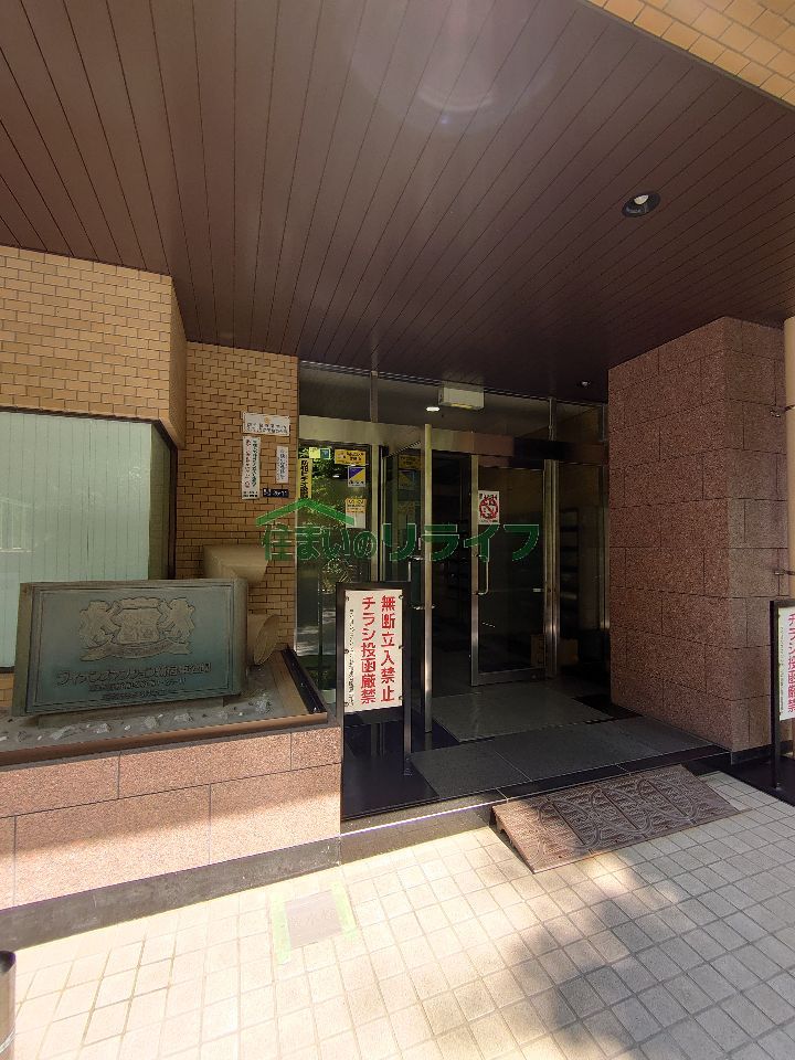 建物エントランス