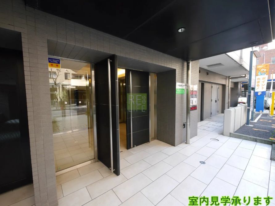 建物エントランス