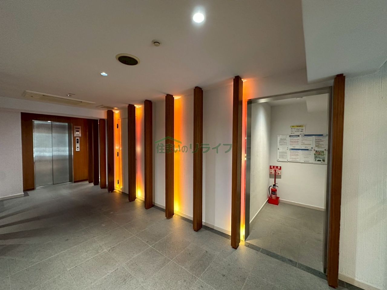 建物エントランス