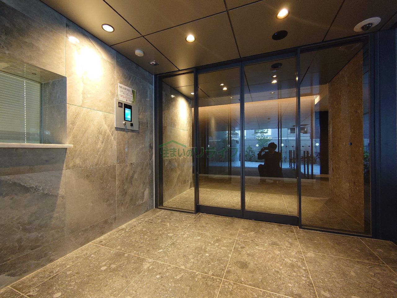 建物エントランス