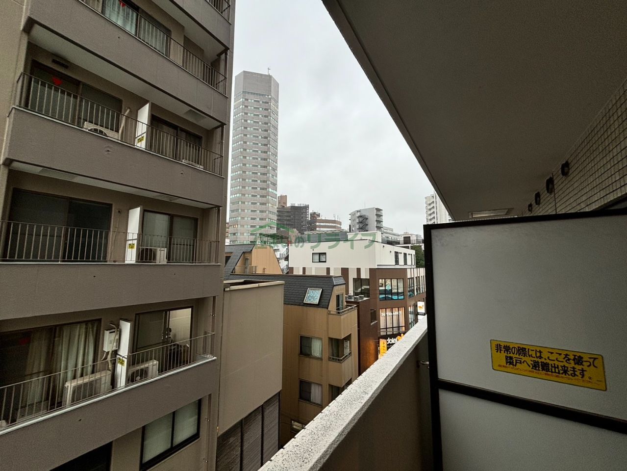 バルコニー