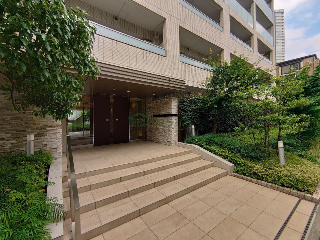 建物エントランス